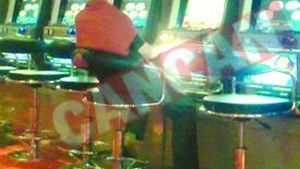 Si-a pierdut nopatea la "pacanele"!