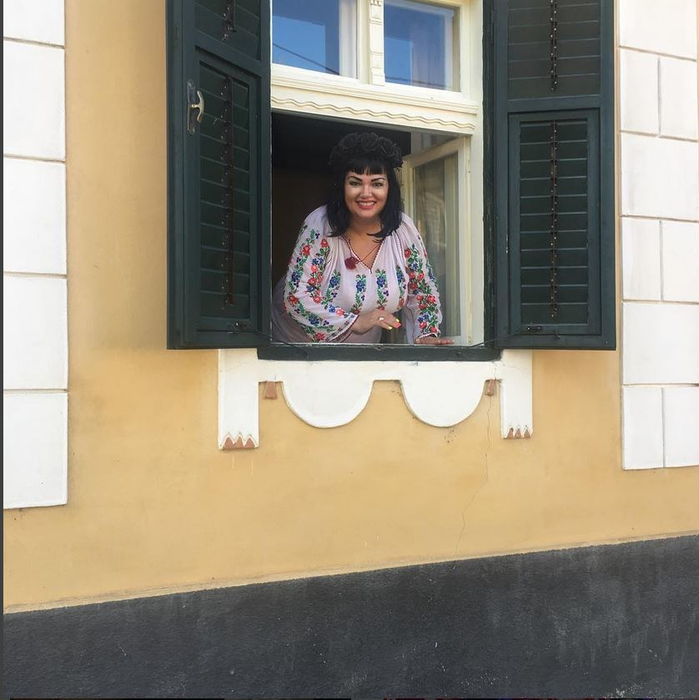 Încep să se vadă rezultatele! Aşa arată OZANA BARABANCEA la câteva săptămâni de când şi-a făcut operaţia de micşorare a stomacului