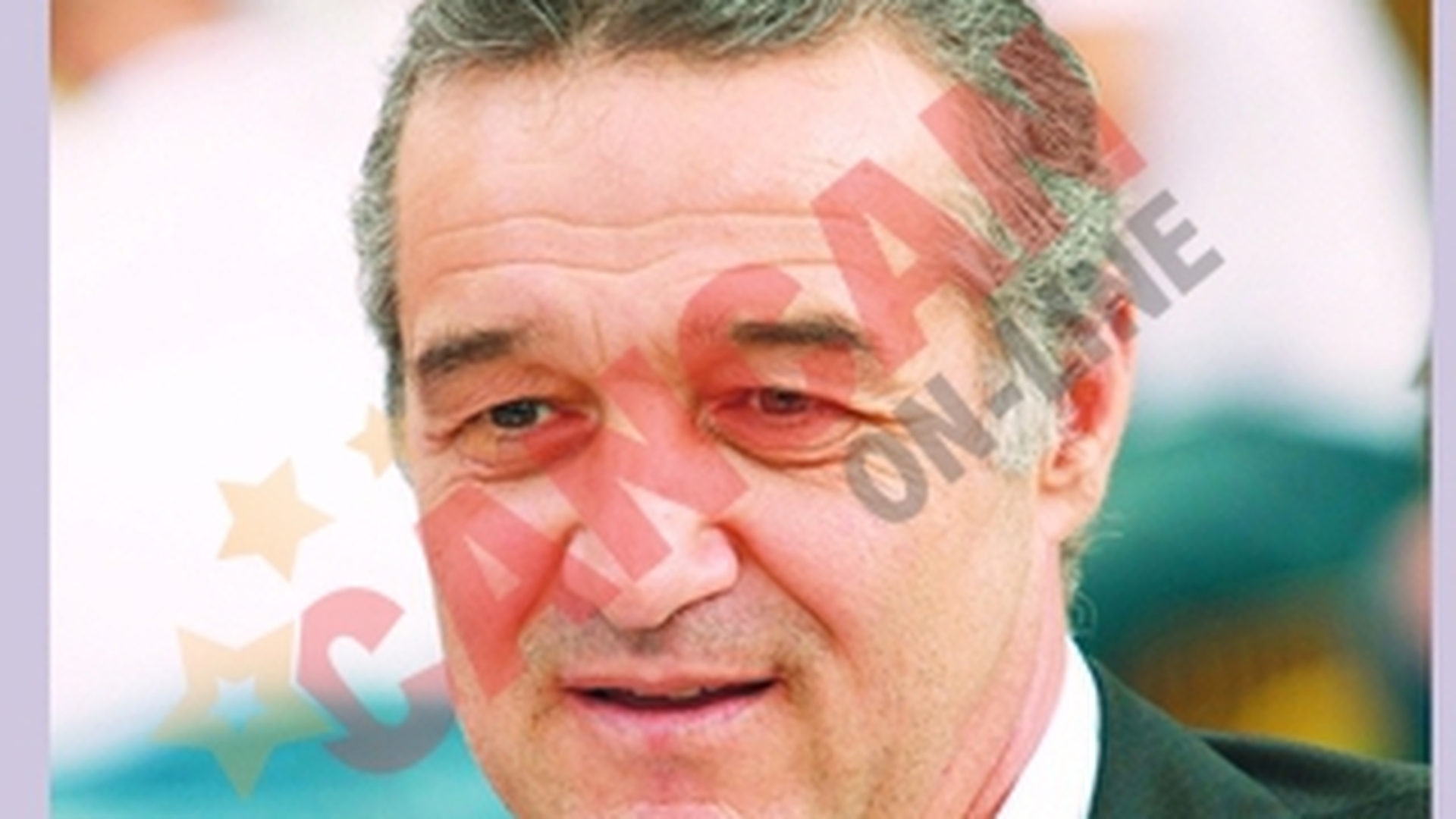 Gigi, schimbi si emblema Stelei?