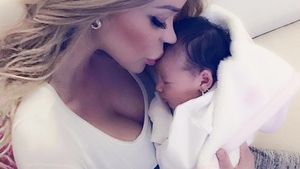 BIANCA DRĂGUŞANU  a ajuns pe patul de spital, la doar o săptămână de când a devenit mămică!
