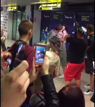 Cea mai emoționantă revedere de la Exatlon! Cum a reacționat Vladimir Drăghia când și-a văzut iubita și fiica la aeroport