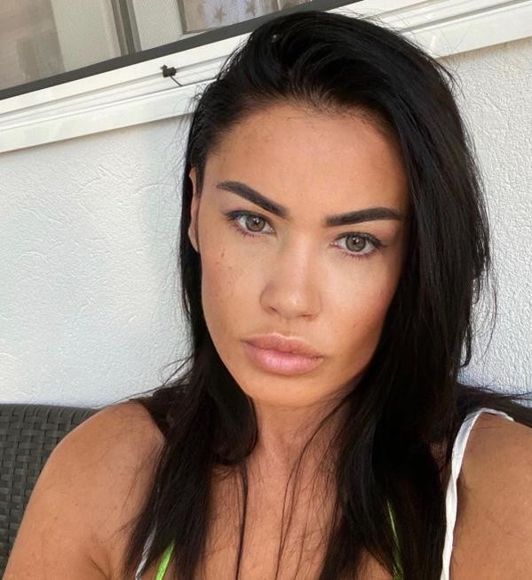 Oana Zăvoranu, în război cu medicul Bogdan Ioan Furtună
(sursa FOTO: Facebook)