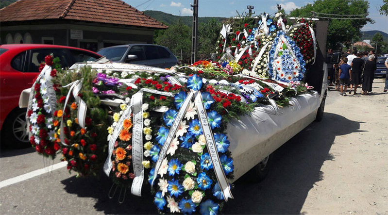 Adrian Ciureanu, eroul de la Mangalia, a fost înmormântat. „Nu ştia să înoate, dar…”