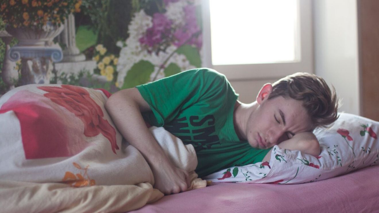 Motivul pentru care îți visezi fostul partener de fiecare dată când intri într-o relație nouă. Specialiștii au descoperit răspunsul