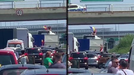 Un șofer a blocat autostrada A1 cu un camion, pe sensul Pitești – București. Ce a urmat apoi
