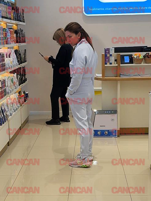 Simona Halep, ușor nehotărâtă
