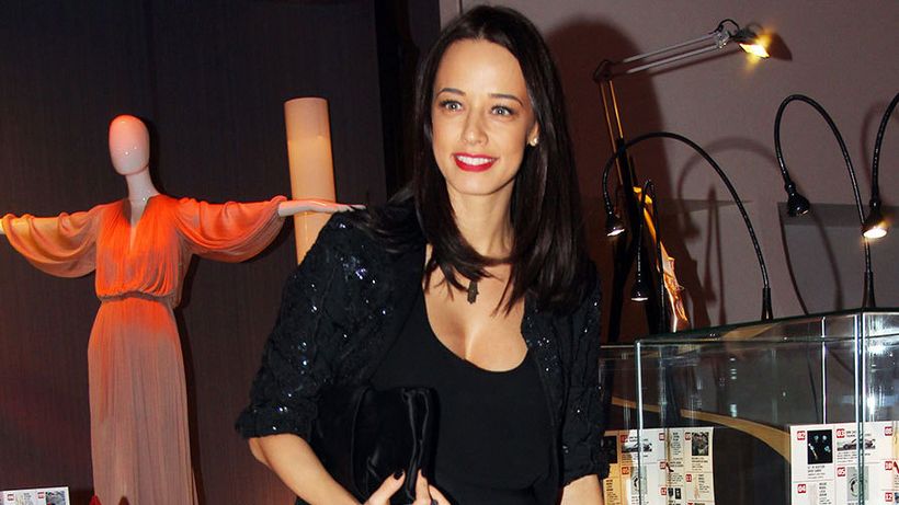 Au apărut imaginile cu ANDREEA RAICU care s-a afişat complet goală în public!