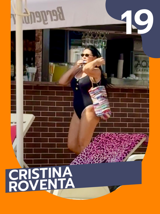 Retrospectiva verii 2025: Atenţie! Intră în acţiune TOP 25 vedete care au defilat în costume de baie! Roxana Dobre, Livia EX-Bordea sau Lora, show total pe litoral