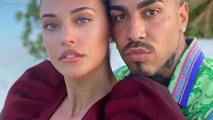 Fericire mare în showbiz! Alex Velea a cerut-o în căsătorie pe Antonia! Cum arată inelul de logodnă