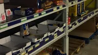 Românii au golit supermarketurile de frica coronavirusului! Imagini apocaliptice