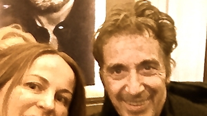 Delia Antal l-a întâlnit pe Al Pacino pe Broadway! Starul a felicitat-o pentru filmul ei: "Ţinem legătura"