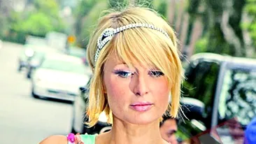 Si-a aprins tigara stand in genunchi