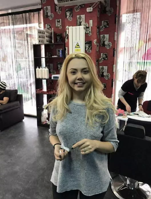 Cum a ajuns să arate mormântul Denisei Răducu, la 7 ani de la moartea sa. O fană a filmat totul: „Acum au uitat-o…”