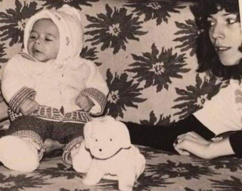 Răzvan Simion alături de mama lui/ sursă foto: Instagram