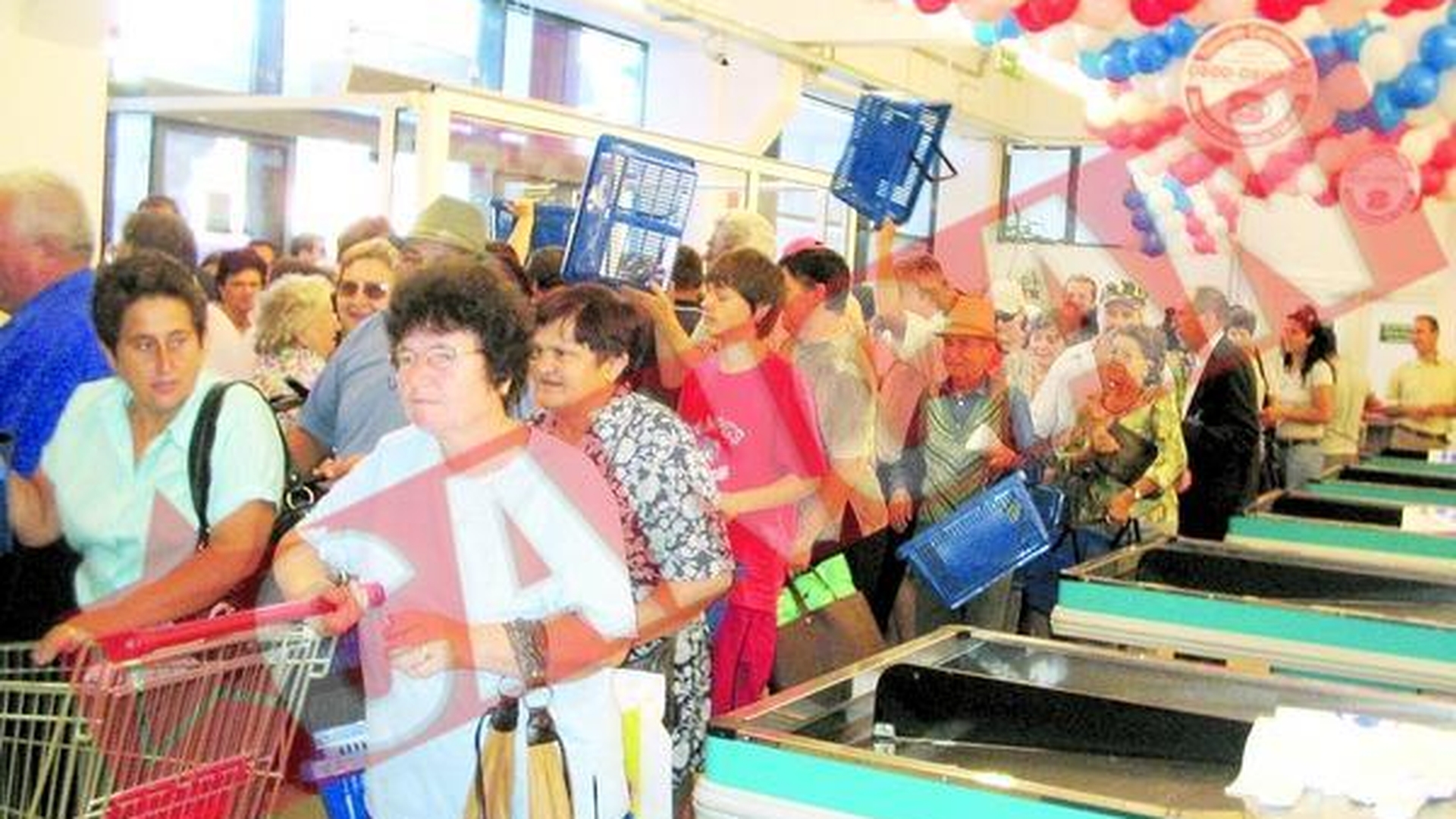 La Dej s-a deschis un Carrefour Express