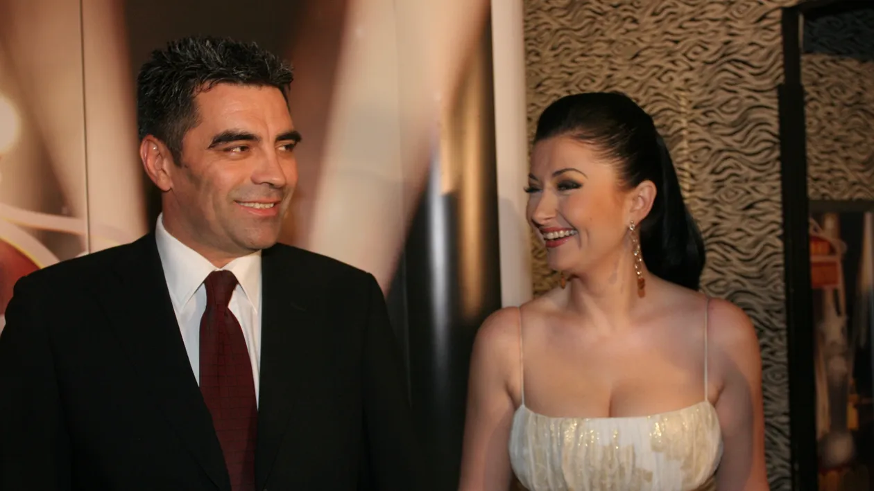 S-a indragostit de ea la TV si i-a spus mamei sale ca ii va deveni sotie. Vezi cum a cucerit-o Marcel Toader pe Gabi Cristea