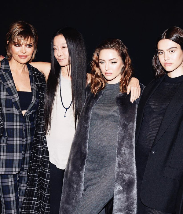 Imagini de senzație! Creatoarea de modă Vera Wang arată la 70 de ani, mai bine ca o adolescentă de 20. FOTO