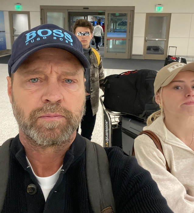 Cum arată familia actorului Jason Priestley. Sursa foto: Instagram