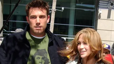 Jennifer Lopez, prima imagine postată alături de Ben Affleck. Cântăreața și-a sărbătorit ziua de naștere pe yacht