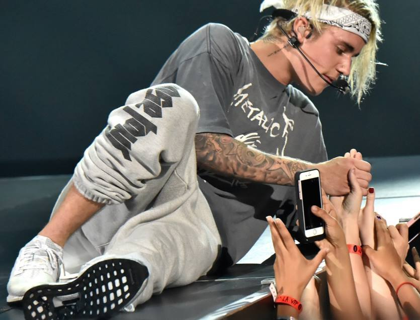 JUSTIN BIEBER, fotografia emoţionantă cu un copil pe patul de spital a devenit virală pe Internet!