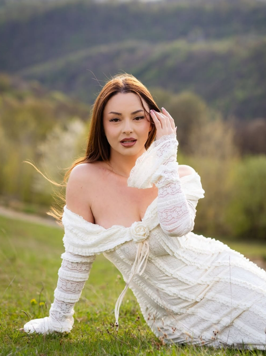 O celebră tiktokeriță din România, terorizată de fostul soț: „M-a făcut să mă închid în casă de frică”