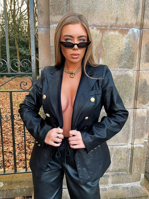 Scandal sexual în showbizul din Marea Britanie! Mai multe vedete, ofertate de bărbați celebri și șeici să facă amor pe bani. Ce a pățit o artistă care a acceptat propunerea pentru aproape 12.000 €