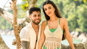 Ce nu s-a văzut la Insula Iubirii sezonul 8. Scene nedifuzate: „Vrea să fie bărbat. Pare inofensiv, dar nu e”