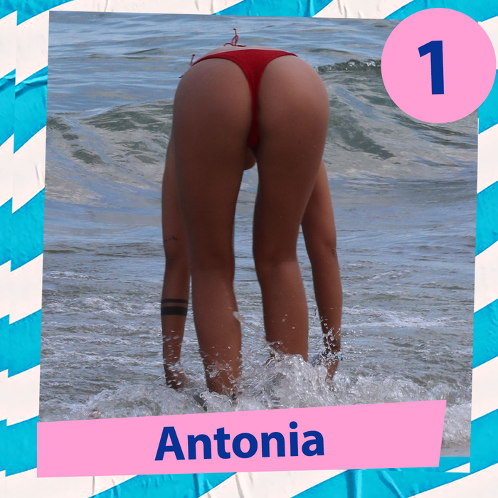 Top 30 vedete care se hârjonesc în apă în cele mai sexy poziții. Ce locuri ocupă Ramona Olaru, Antonia ori Gina Pistol între “Reginele Splash-urilor”