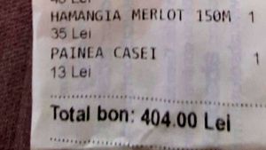Cât a plătit un turist român pentru o sticlă cu apă plată, într-un restaurant din Olimp: "Să nu mai vii pe aici!"