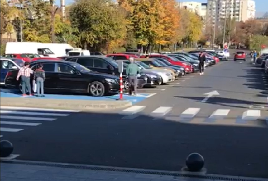 Silviu Prigoană și-a scos băieții la mall