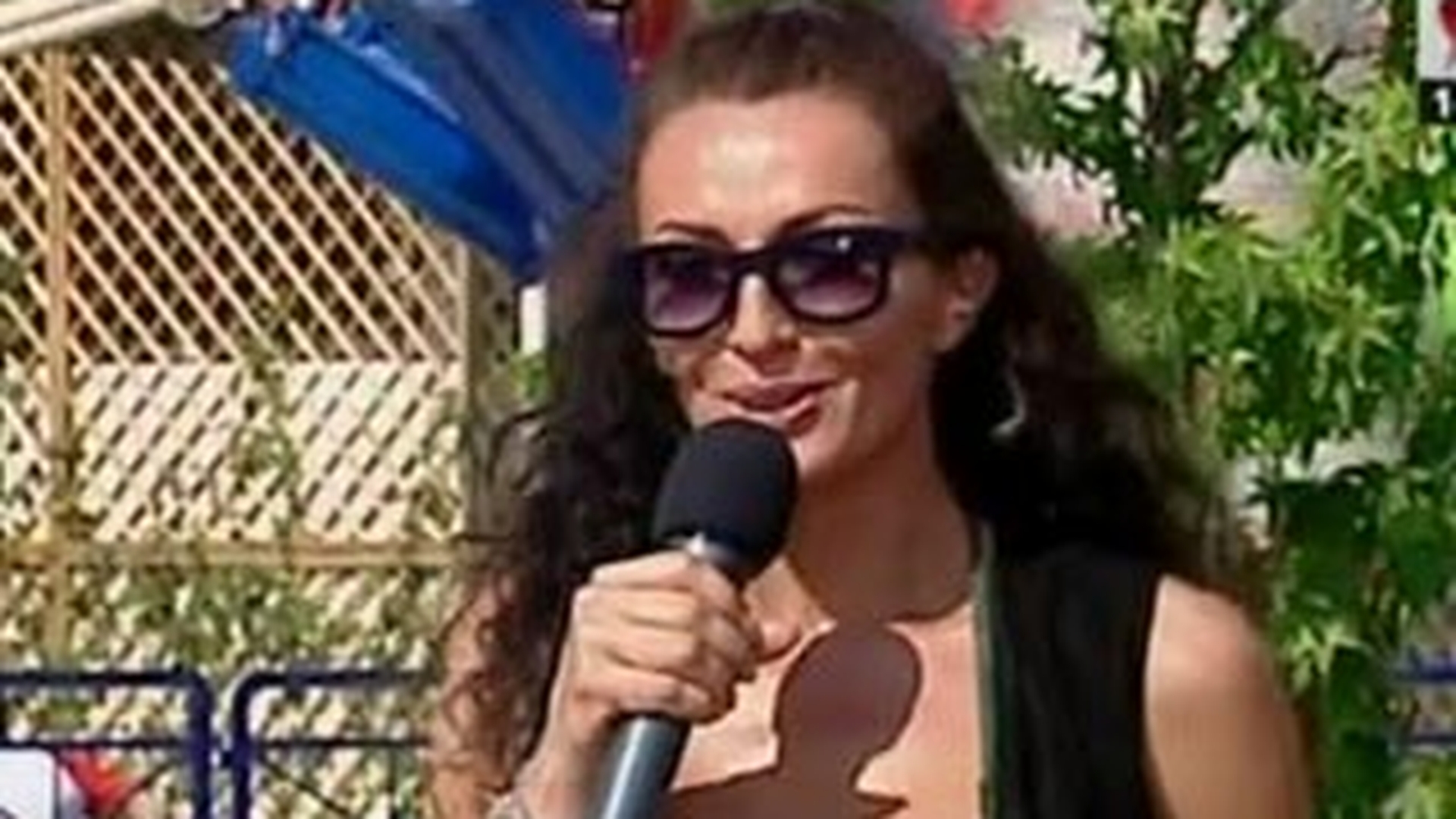 VIDEO Mihaela Radulescu bifeaza succes dupa succes! "Am primit o veste grozava: majestatea sa Regele Mihai a decis sa ma decoreze"