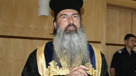 Povestea fabuloasă a afacerilor ”sfinţite” ale arhiepiscopului cercetat pentru şpagă. Teodosie Tomitanul şi-a tras hotel cu SPA pe terenul luat de la o mânăstire!