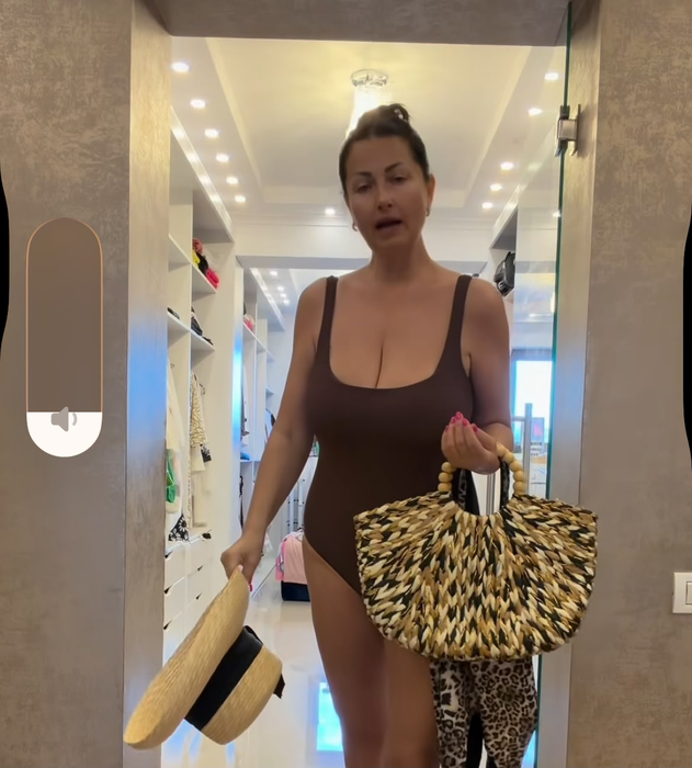 Gabriela Cristea în costum de baie/ sursă foto: social media