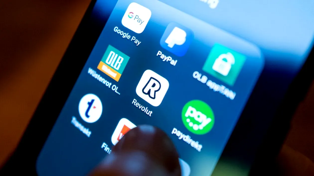 Clienții Revolut pot rămâne fără cont și bani! Este oficial: autoritățile au pus piciorul în prag