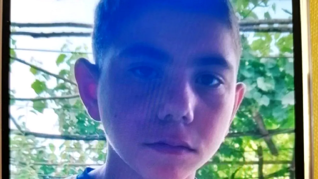 Alexandru Preda, un băiat de 13 ani din Teleorman, este de negăsit. Cine îl vede este rugat să sune la 112