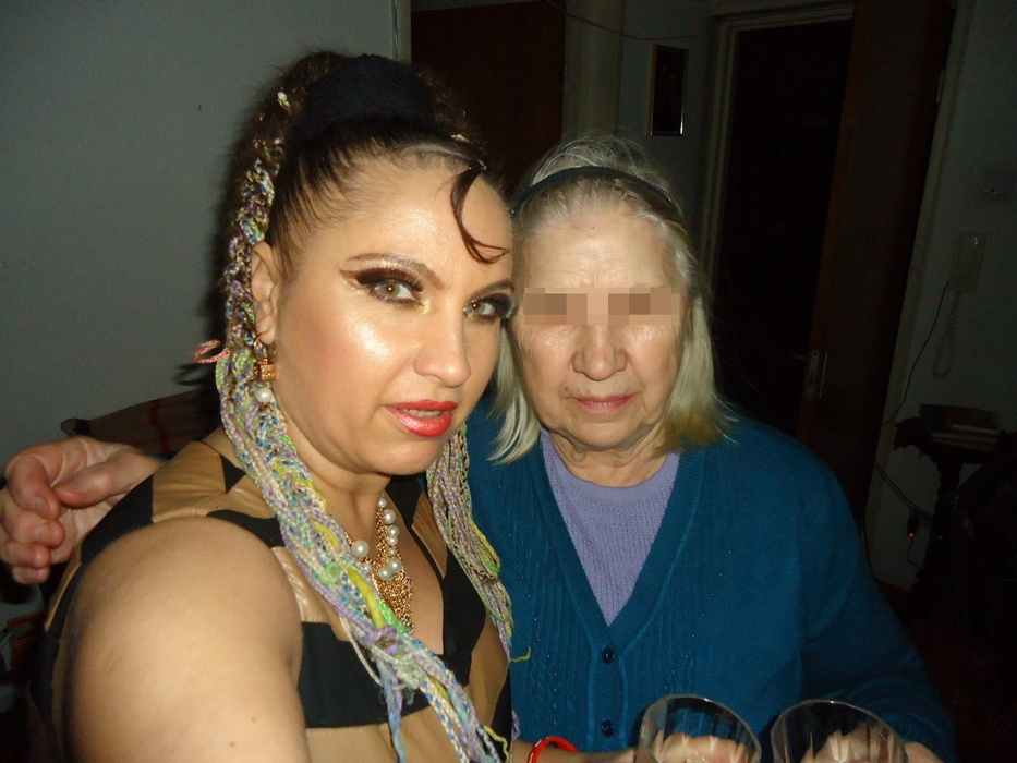 Carmen Pleșea alături de mama ei