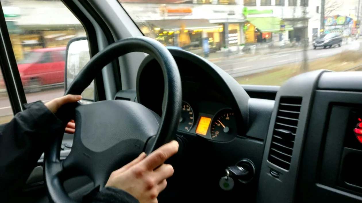 Veste bună pentru o mare categorie de șoferi români! Ce vehicule vor putea conduce după ultima decizie a Guvernului
