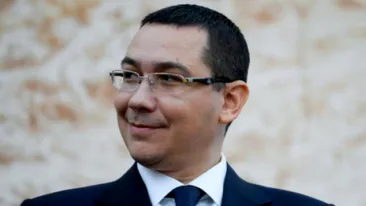 E SCANDALOS! Gestul pe care l-a făcut Ponta îi va REVOLTA pe toţi şoferii din România. Cum aţi fi reacţionat la aşa ceva?