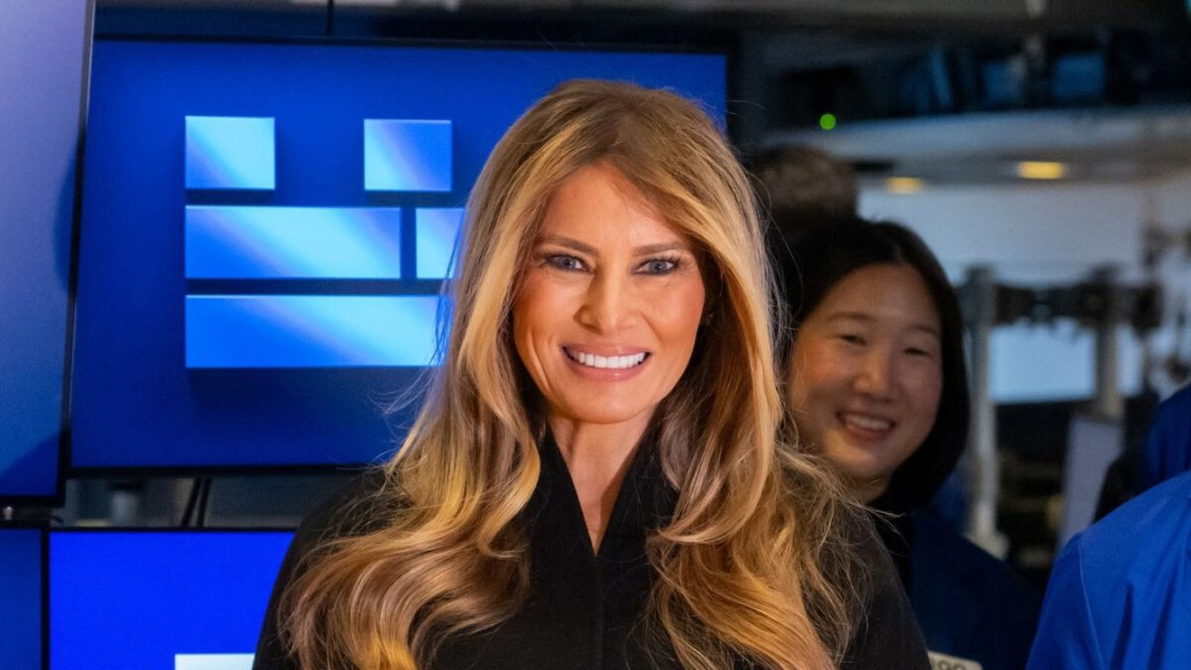 Prăjituri negre și popcorn de lux: Premiera alb-negru a filmului Melania la Casa Albă