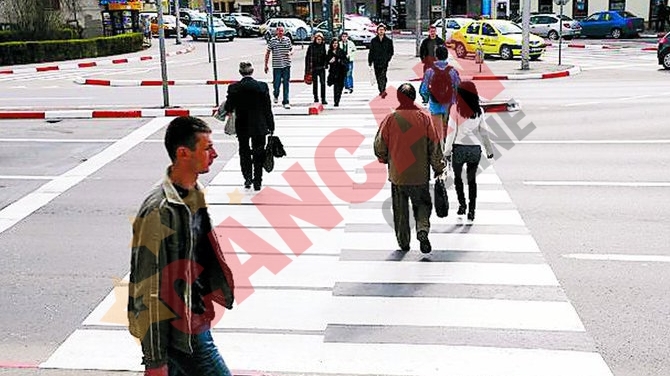 A accidentat un barbat pe trecerea de pietoni
