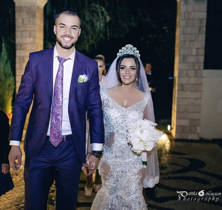 Anunţul făcut de cea mai sexy cântăreaţă de muzică populară: ”Am încetat să iubesc!”