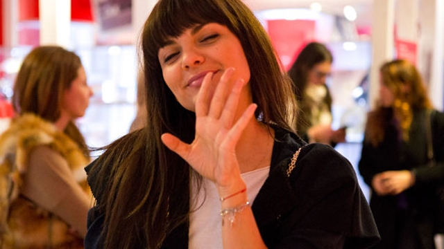 Nu mai e fata cuminte pe care o stiam! Malvina Cservenschi, super-sexy in costum de baie la 34 de ani