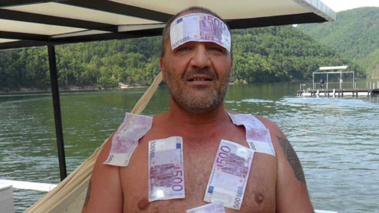 Baldovin nu doarme linistit dupa ce Nelson Mondialu l-a facut “orfanel sarac”: “Tu iti faci banii la xerox!”