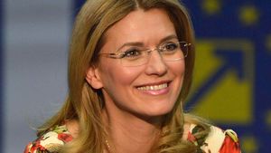 Primele imagini cu băieţelul ALINEI GORGHIU. ”E sănătos, viguros şi îl cheamă...”