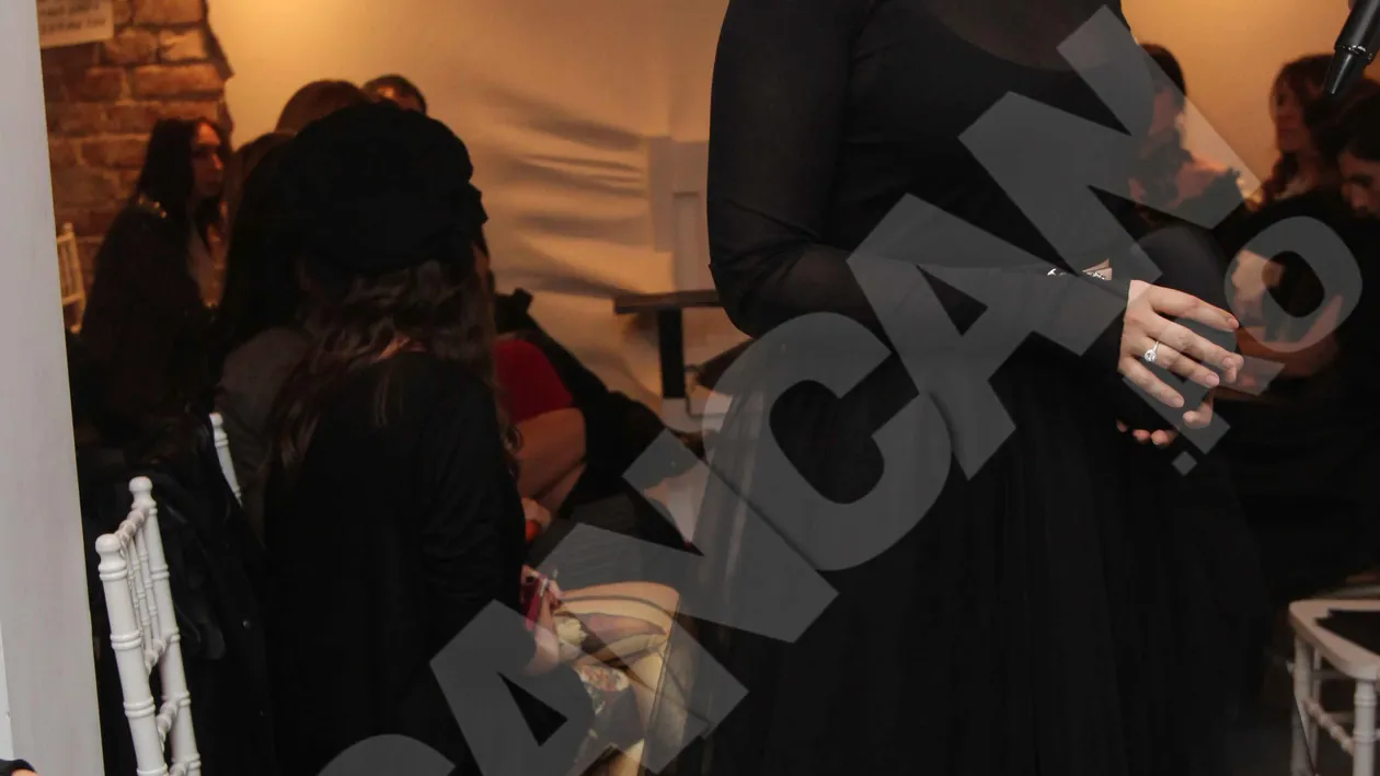 Evolutia sanilor Andreei Marin! Fluctuatiile de greutate i-au transformat bustul din minuscul in urias! Fotografiile spun tot!