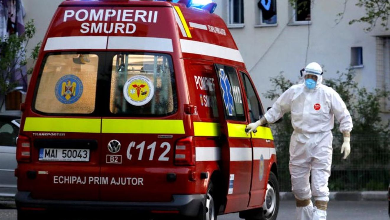 SMURD București nu mai face față noilor infectări cu SARS – CoV – 2.  10 echipaje din țară se vor alătura pentru a îi ajuta
