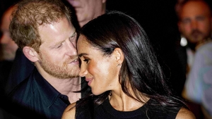 Meghan Markle și-a șters numele din certificatul de naștere al Prințului Archie. Situație fără precedent în Familia Regală a Marii Britanii!