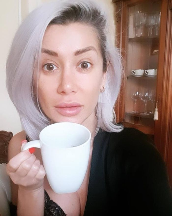 Cum arată Raluca Tănase fără machiaj! Jumătatea trupei Bambi a fost criticată de fani