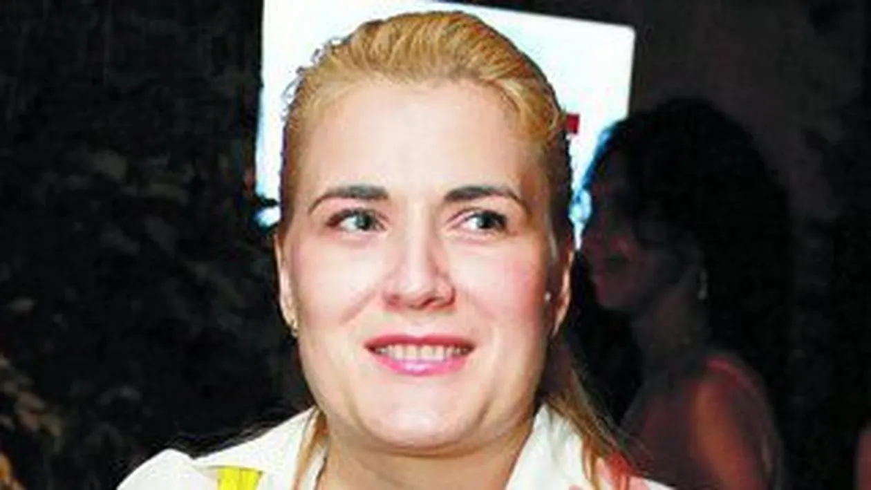 Liana Stanciu: Radioul e ca un partener de viata serios si fidel, iar televiziunea e ca un amant, care te vrea mai mult aranjat si ferchezuit, conteaza mai putin ce spui