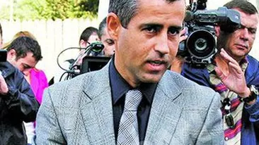 Sotia incearca prin orice mijloace sa ii ia copiii! Remus Truica, acuzat ca si-a rapit fetitele